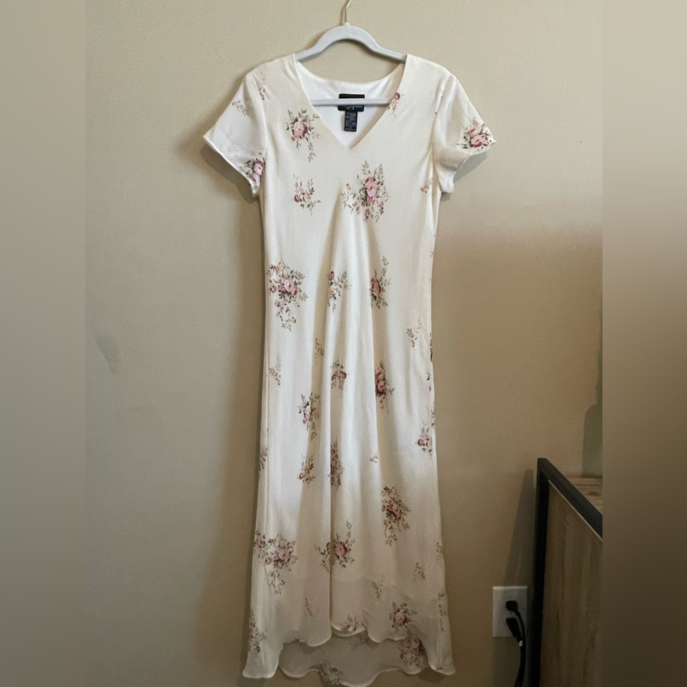 Sweet V-neck vintage dress